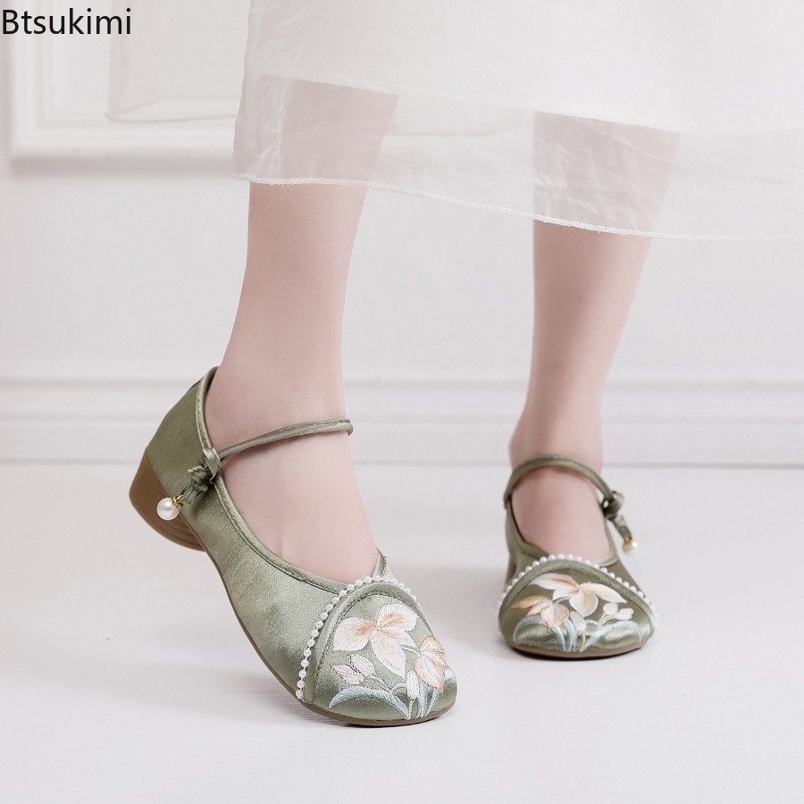 Ethnic Fashion Style - أحذية نسائية أنيقة بكعب منخفض مطرزة
