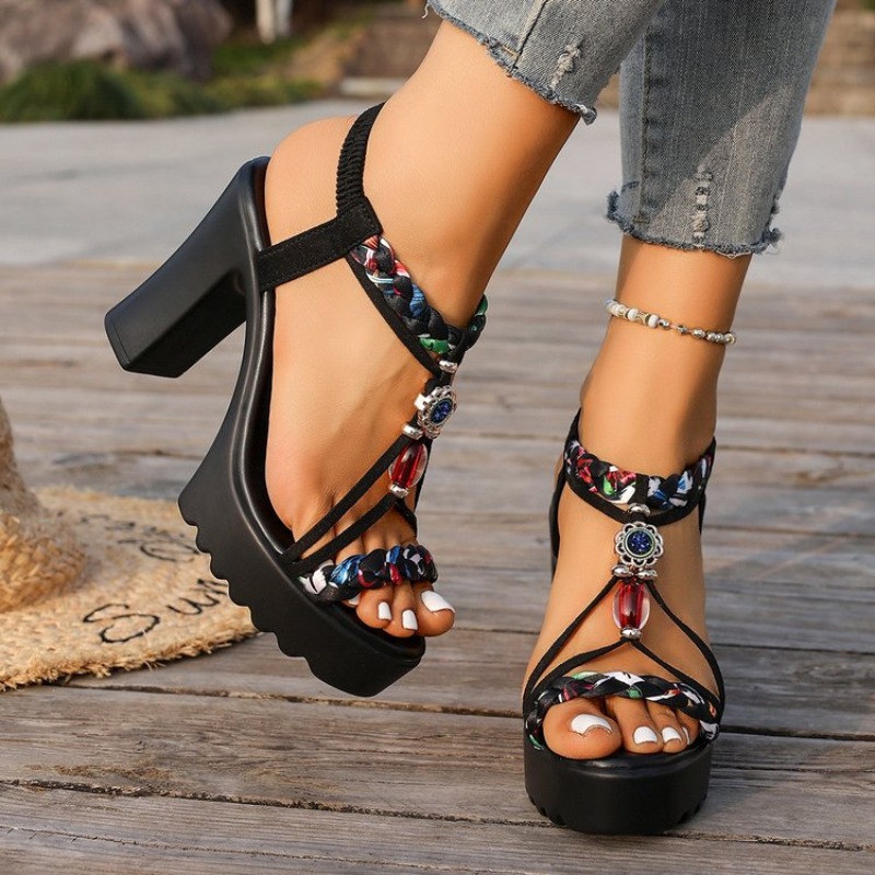 صنادل نسائية جديدة لصيف 2026 ب - مراجعة Ethnic Fashion Style وسعره