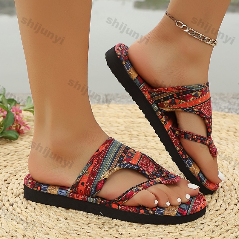Sandales نسائية كبيرة الحجم 20 - مراجعة New Ethnic Fashion وسعره